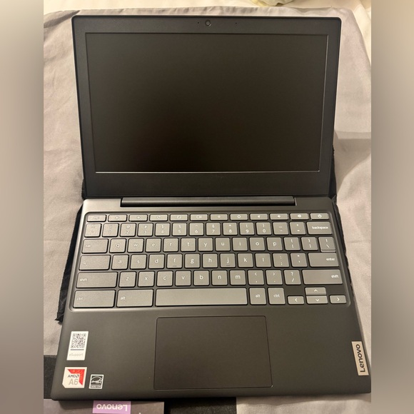 Lenovo - Chromebook 3 11” Laptop